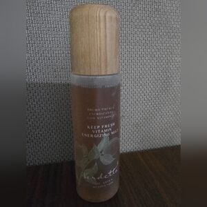 Verdetta Keep Fresh Vitamin Energizing Mist & Setting Spary - NEW